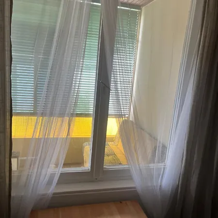 Počitniška hiša Pine Tree Holiday House
